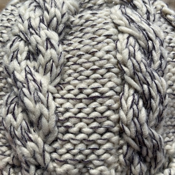 NEW Bench Winter Hat - Picture 6 of 6